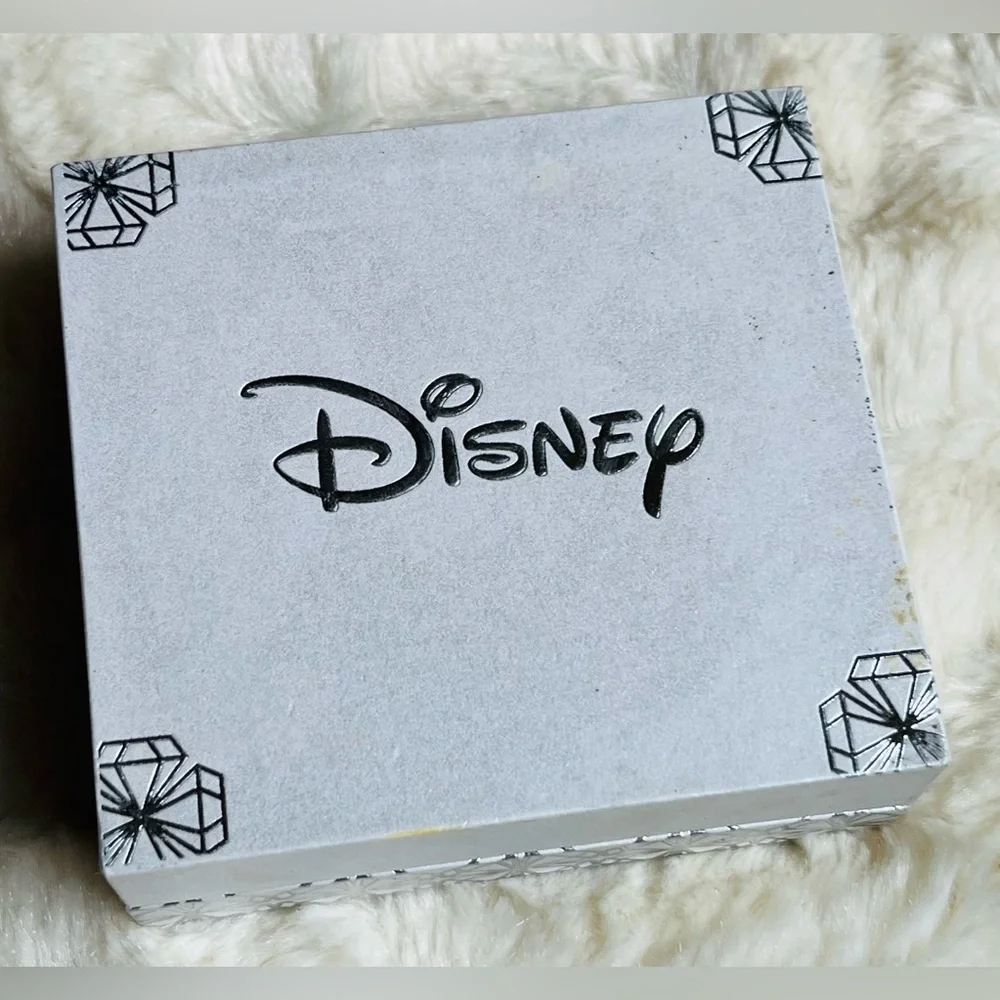 Disney find silver plated Sabarsky Crystal mouse head necklace NIB